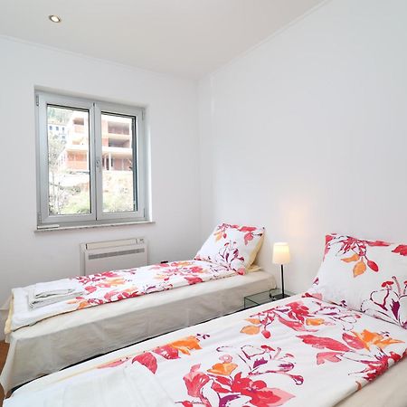 White Wings Apartamento Lovran Exterior foto