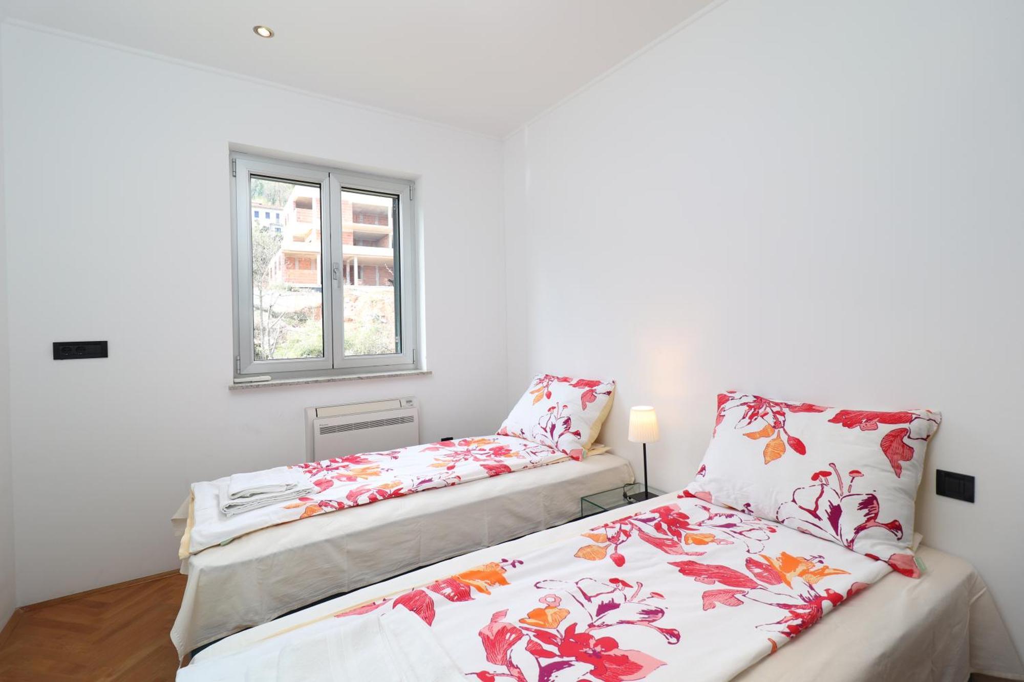 White Wings Apartamento Lovran Exterior foto