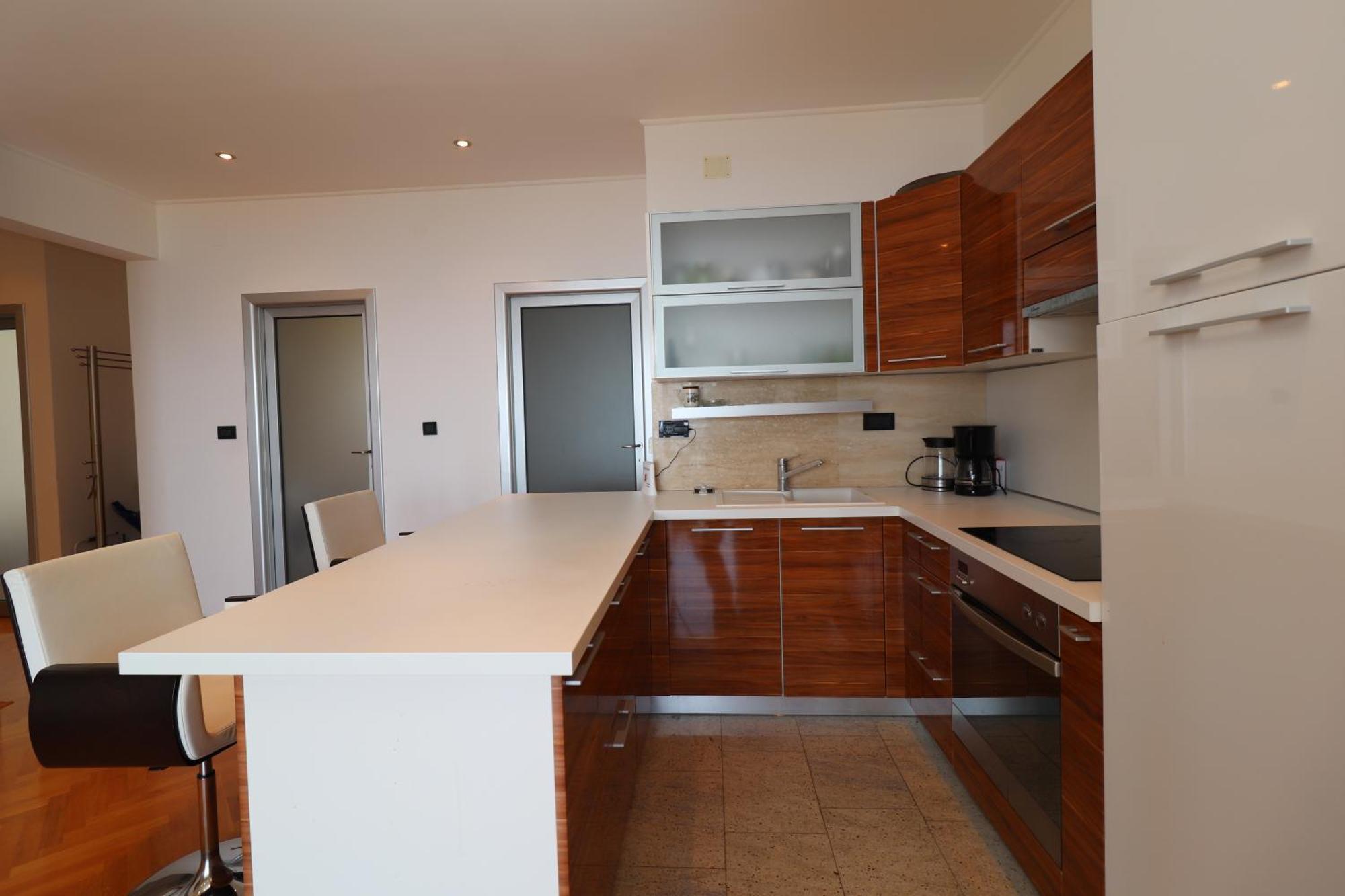 White Wings Apartamento Lovran Exterior foto