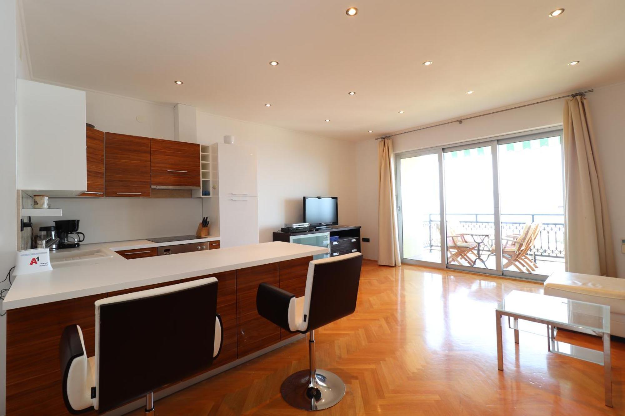 White Wings Apartamento Lovran Exterior foto